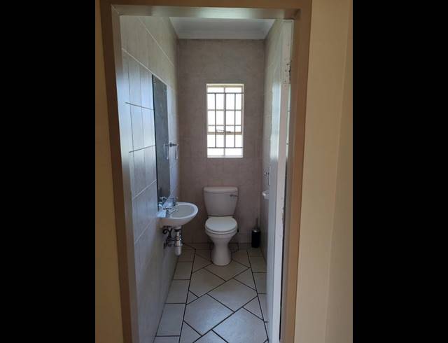 3 BEDROOM PROPERTY TO RENT IN BEYERS PARK